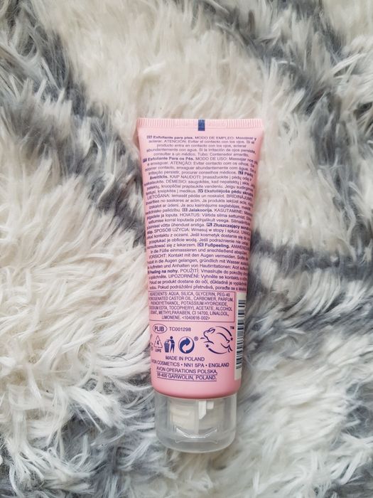 Avon peeling do stóp guawa i marakuja