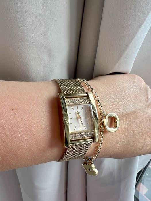 Zegarek Guess zgrabny