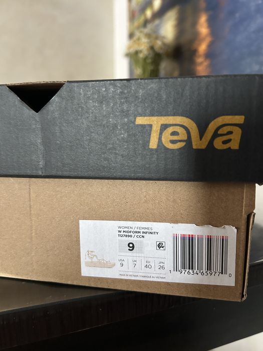 Босоніжки жіночі Teva  MIDFORM INFINITY