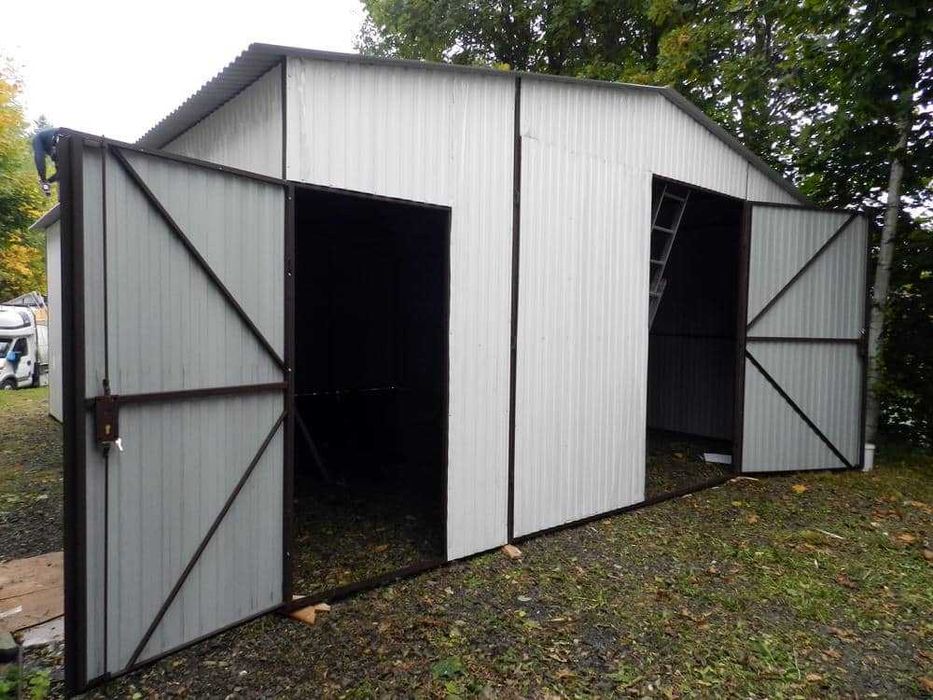 Blaszana montowana hala 6×8 m – biała