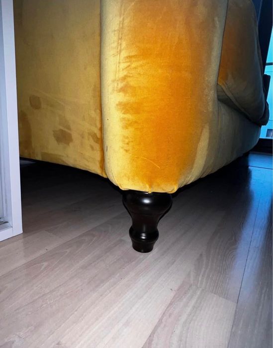 Sofa musztardowa Chesterfield