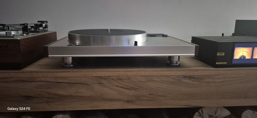 Gramofon Luxman 441