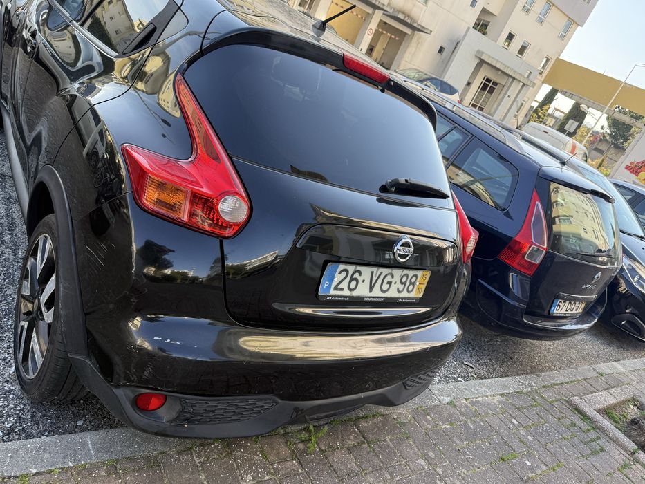 Nissan Juke  - preto - bom estado