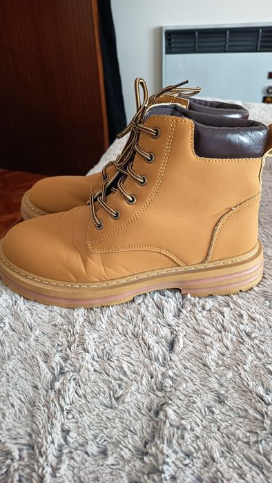 Bota masculina  semi-nova número 45
