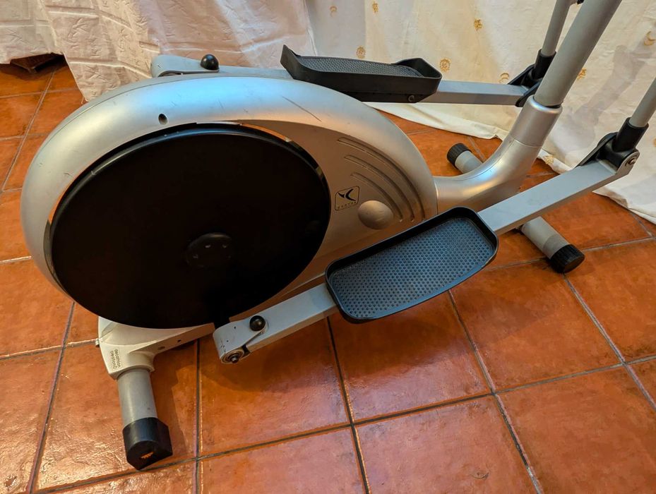 Bicicleta Elíptica DOMYOS VE 630