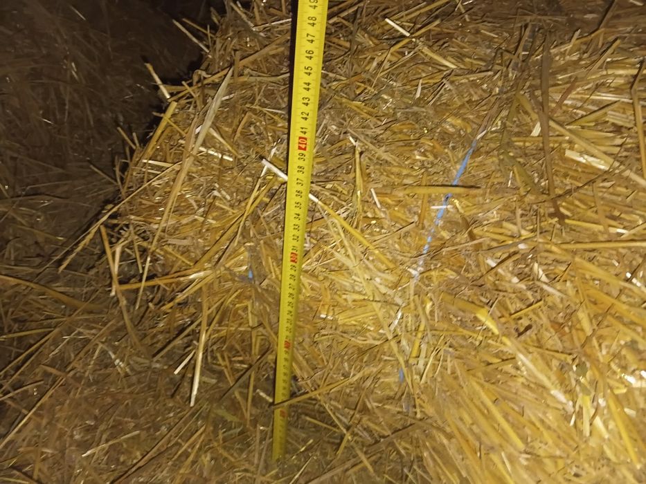 Продам солому в тюках