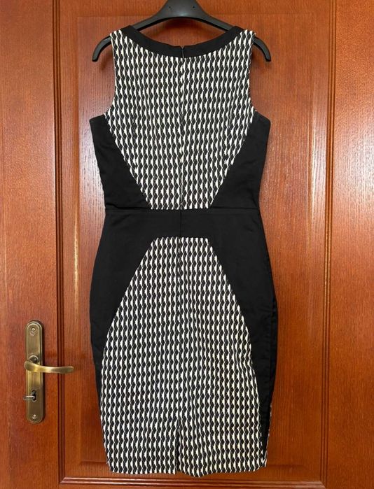 Czarna elegancka sukienka Mohito rozmiar 36