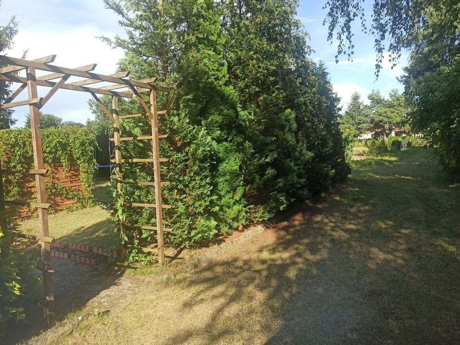 Sprzedam działke rekreacyjną z murowaną altaną.