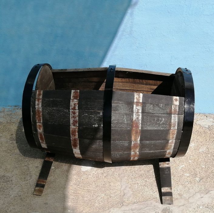 cesta para lenha de grandes dimensões