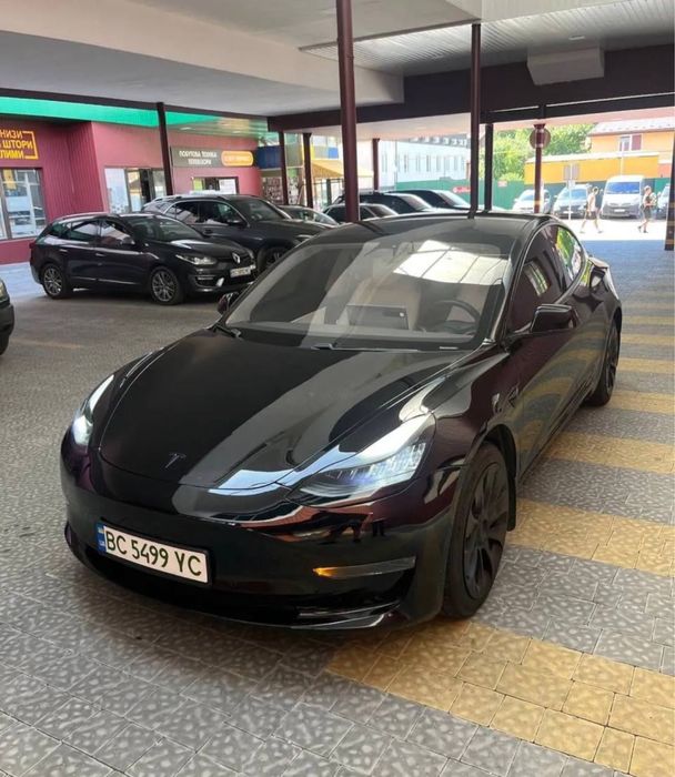 Оренда тесли під таксі / тесла оренда