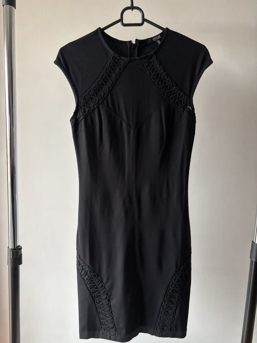 Sukienka czarna Guess Xs nowa