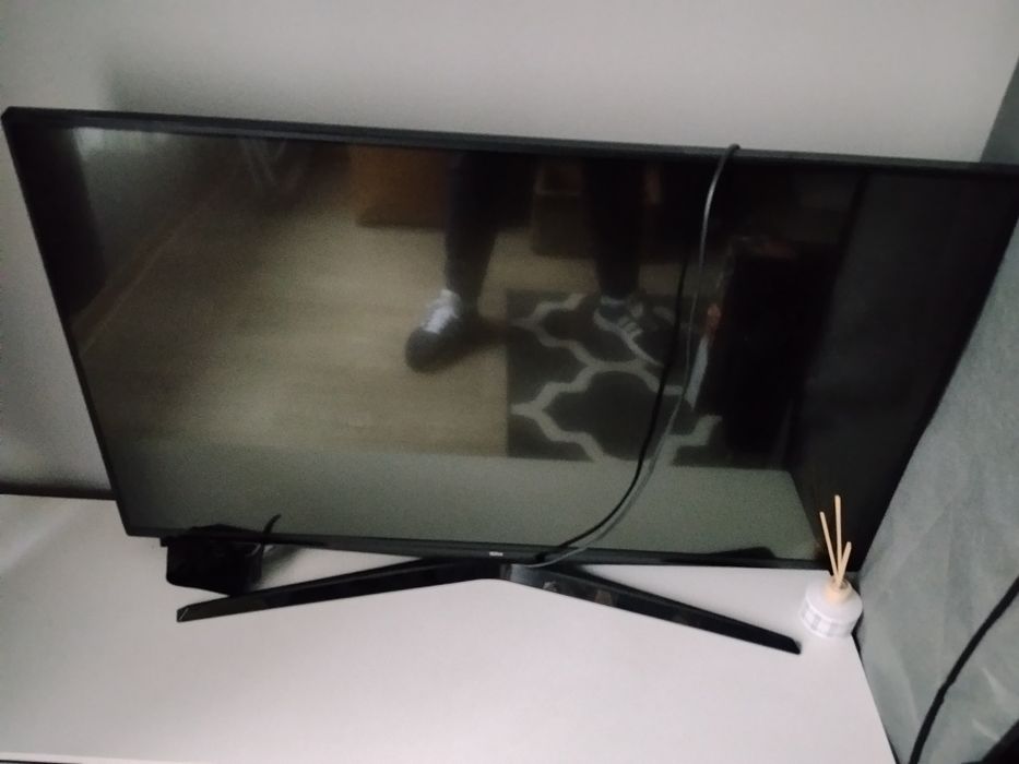 Telewizor qilive  43