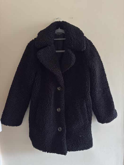 Płaszcz teddy czarny Miss Selfridge
