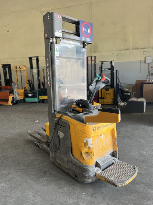Stacker Eletrico Triplex 2000kg
