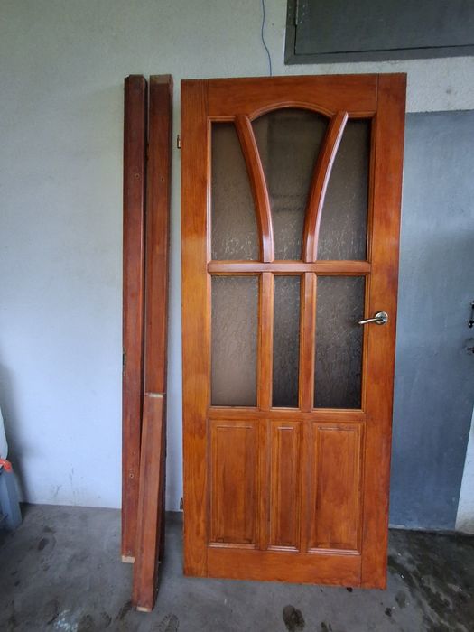 Продам міжкімнатні двері