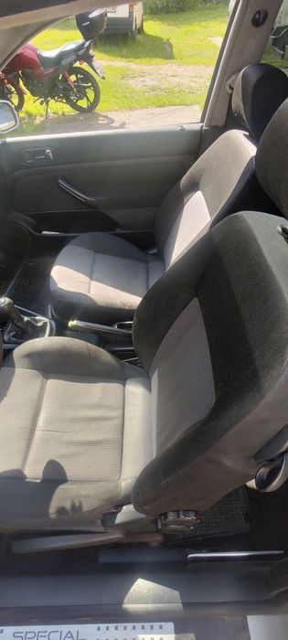 Volkswagen Golf 4