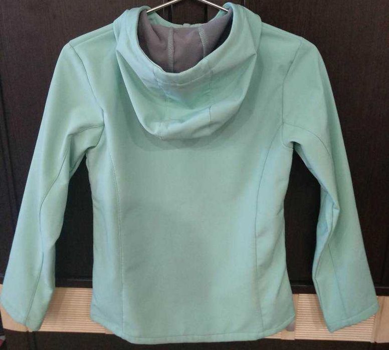 Ветровка на девочку