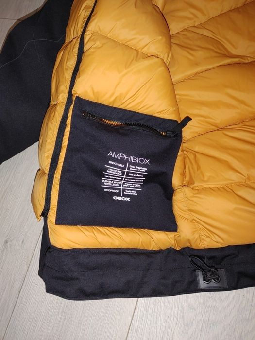 Бомбер пуховик Geox