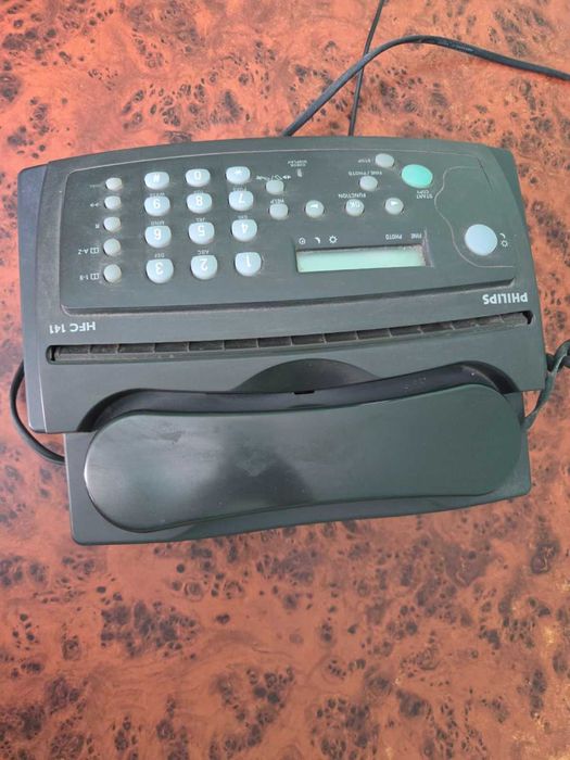 Факсимільний апарат Philips HFC 141