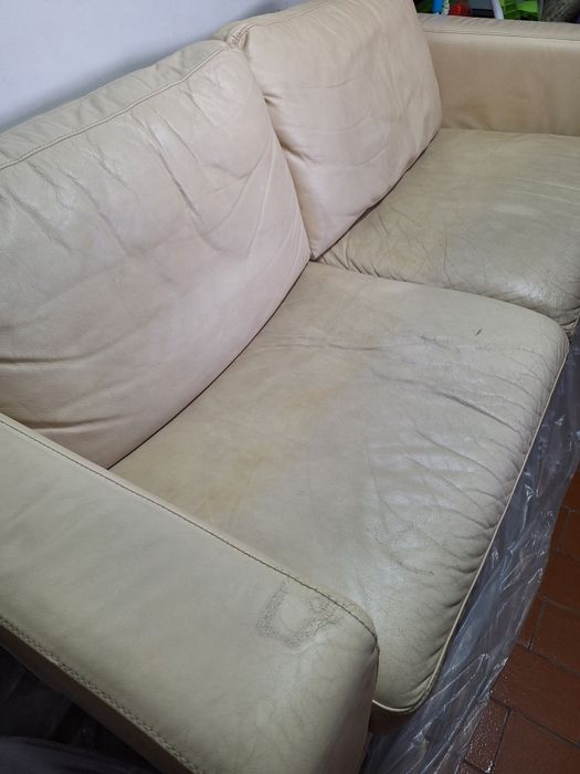 Vendo sofá em pele DIVANI DIVANI