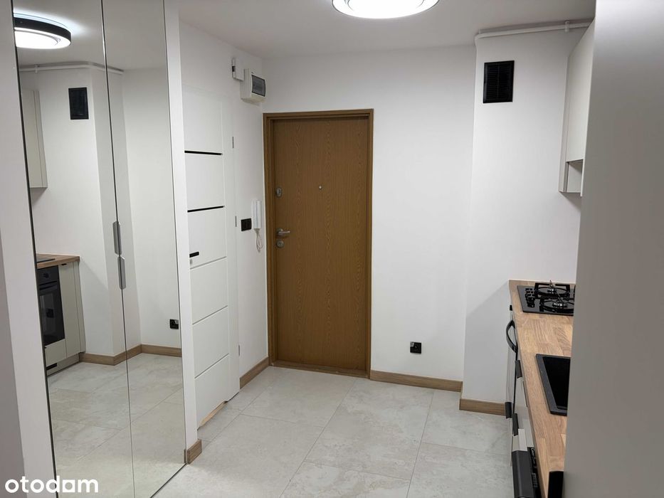 Sadyba: wyremontowane studio 27 m², 3 piętro, 2 windy, bez prowizji