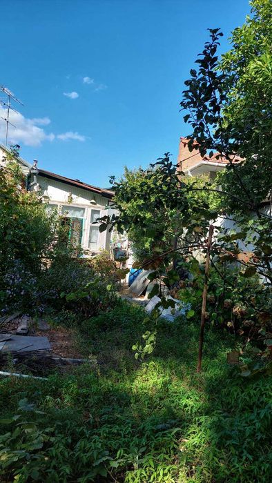 Дом у моря с участком