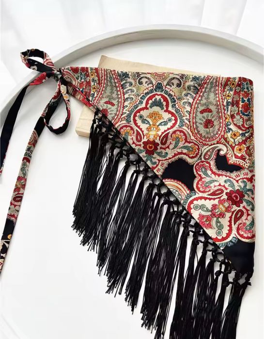 Етнічна хустка-бандана з бахромою