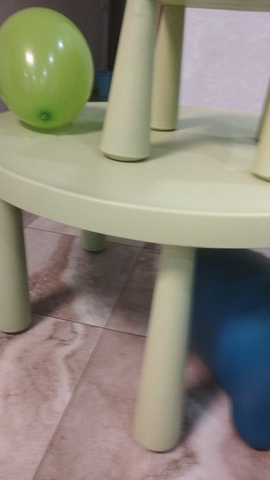 Продам дитячий столик та стільчик IKEA