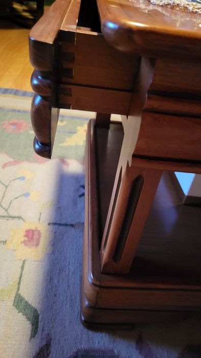 Mesa de centro em castanho