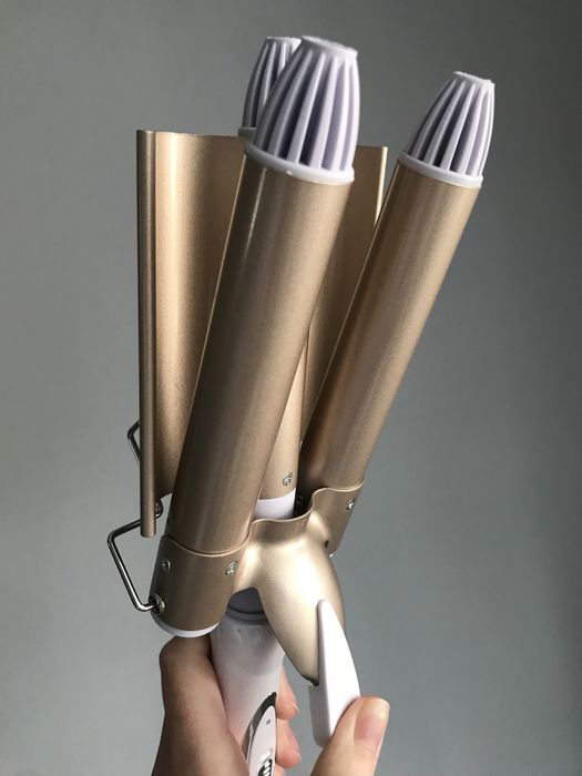 Плойка-хвиля потрійна Geemy GM-1988