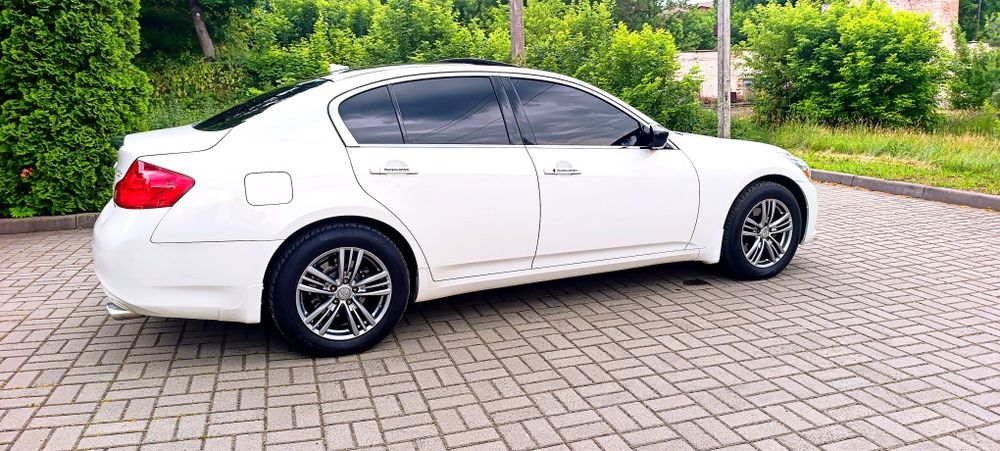 Продам Infiniti g 25X