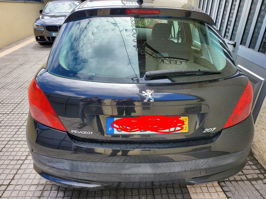Peugeot 207 1.4hdi 180mil kms 2007