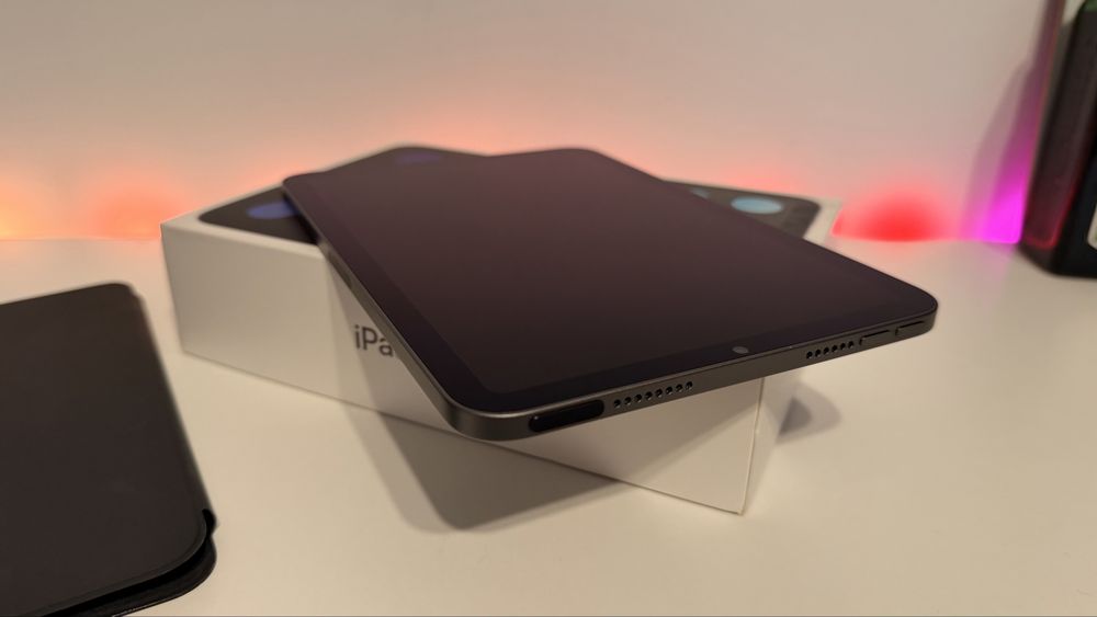 Tablet Apple iPad mini 6, jak nowy, etui oryginalne