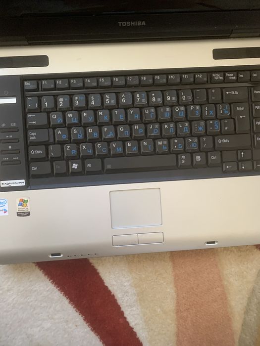 Ноутбук Toshiba Equium A100-147
