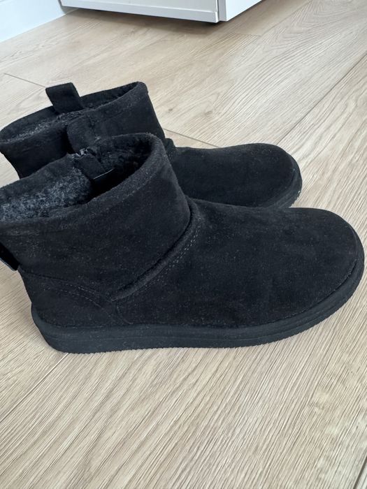Уггі Zara 35 розмір
