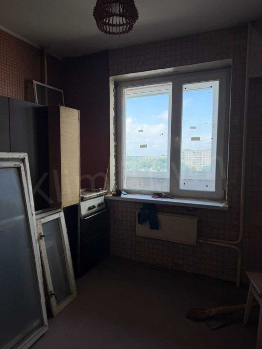 Продаж 1 кімнтаної квартири р-н ПТУ