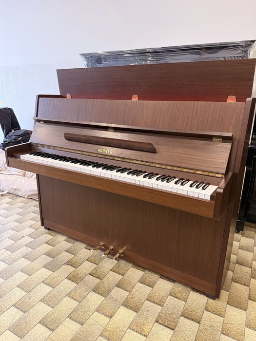 Piano Hohner H109