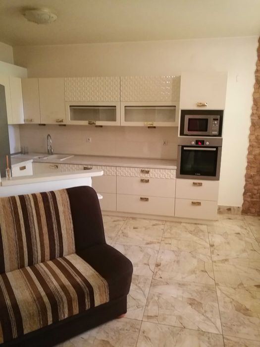 Wynajmę mieszkalnie Warszawa, ul Aluzyjna 57m2 + 2 miejsca garażowe
