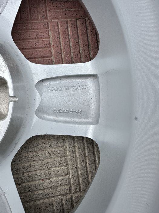 Оригінальне колесо запаска Hyundai Kia R15 5x114.3 ET44 (диск + шина)