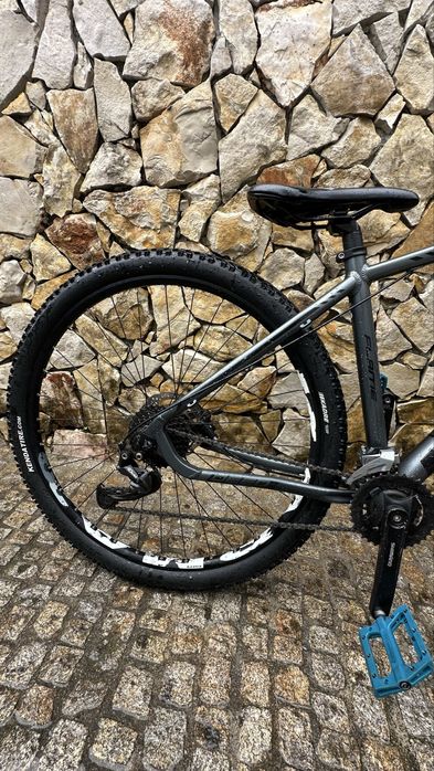 Bicicleta BTT 29 Excelente estado