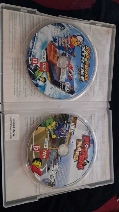 Lego: 2 em 1 (island extreme stunts + football mania)(PC)