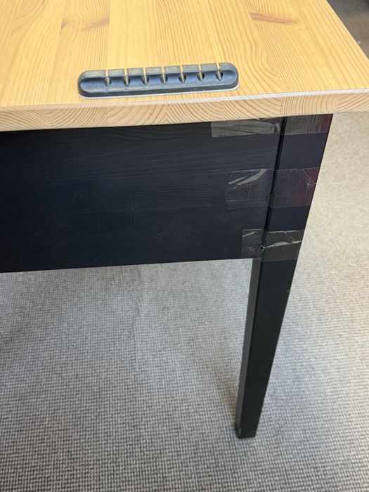 Biurko blat drewniany, dol czarny