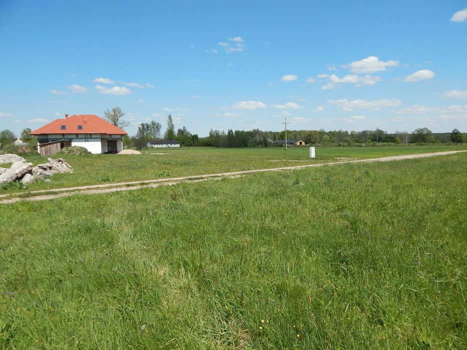 Działka   1110 m2 W.Z.