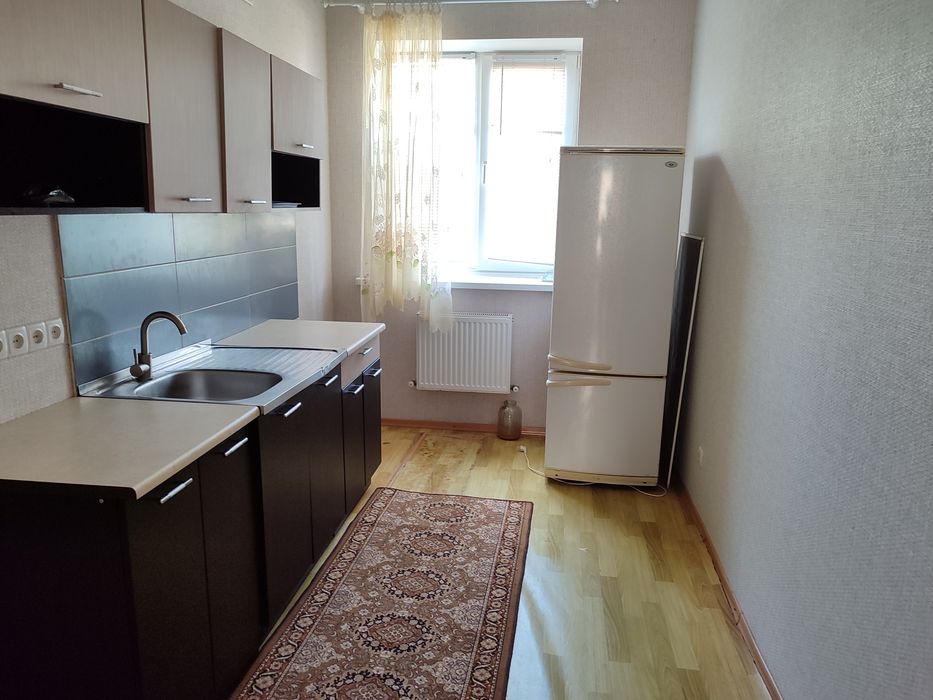Продаж - двоповерховий дачний будинок з виходом до ріки с. Новоселівка