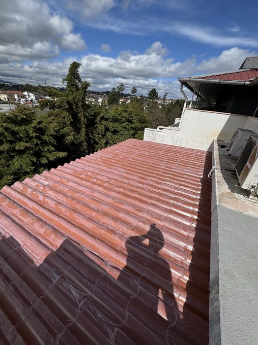 Serralheiro estruturas metalicas entre outros