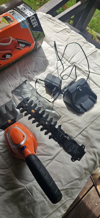 Black&Decker Nożyce do żywopłotu i trawy