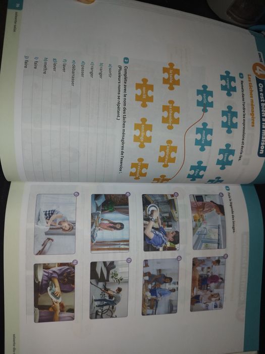 Caderno de atividades  C'est cool! 8 - Francês 8º ano