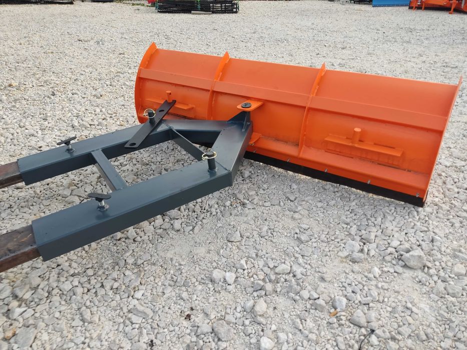 Pług do  śniegu wózka widłowego nowy solidny