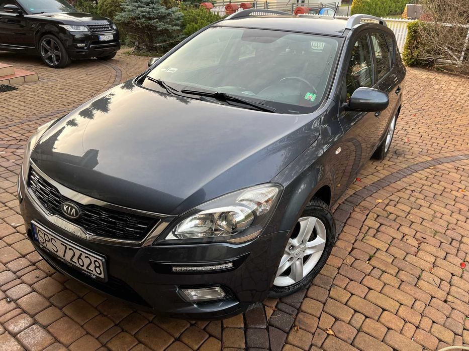 KIA CEED-Komb 1.6TDI-2012rKlimAlumAbsElekNavi-Fvat ZAMIAN