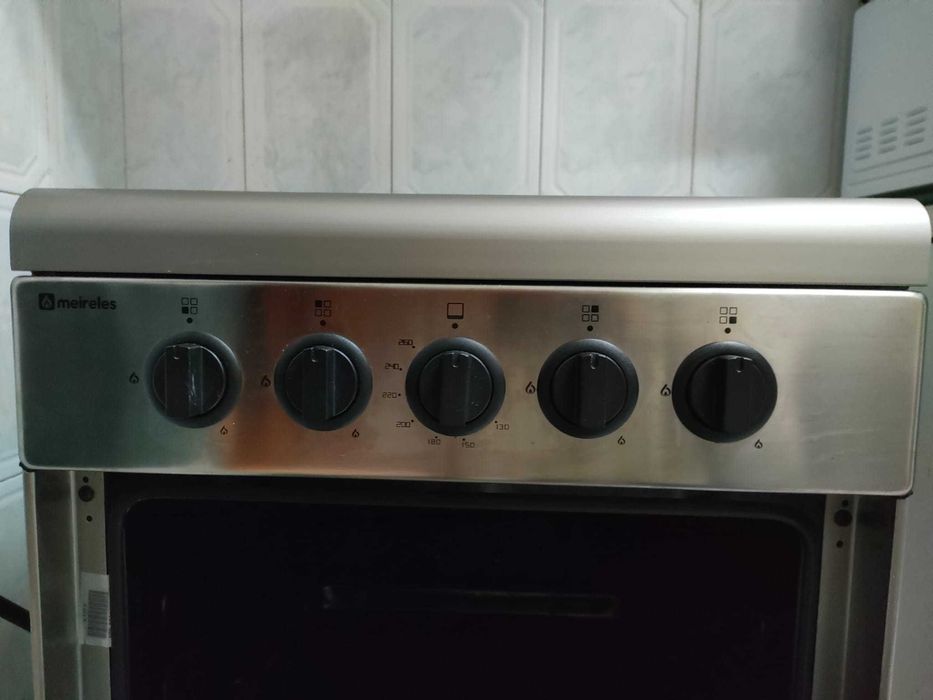 Fogão MEIRELES N 520 X BP (55 L - Gás Butano-Propano - Inox)